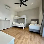 Quill Residence Luxury Designer Apartment 7Pax By Hausome