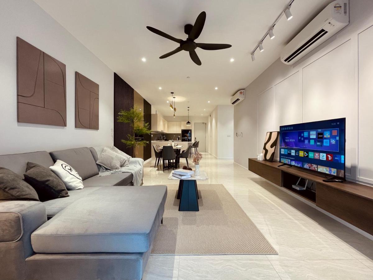 Quill Luxury Designer 7pax By Hausome * Kuala Lumpur