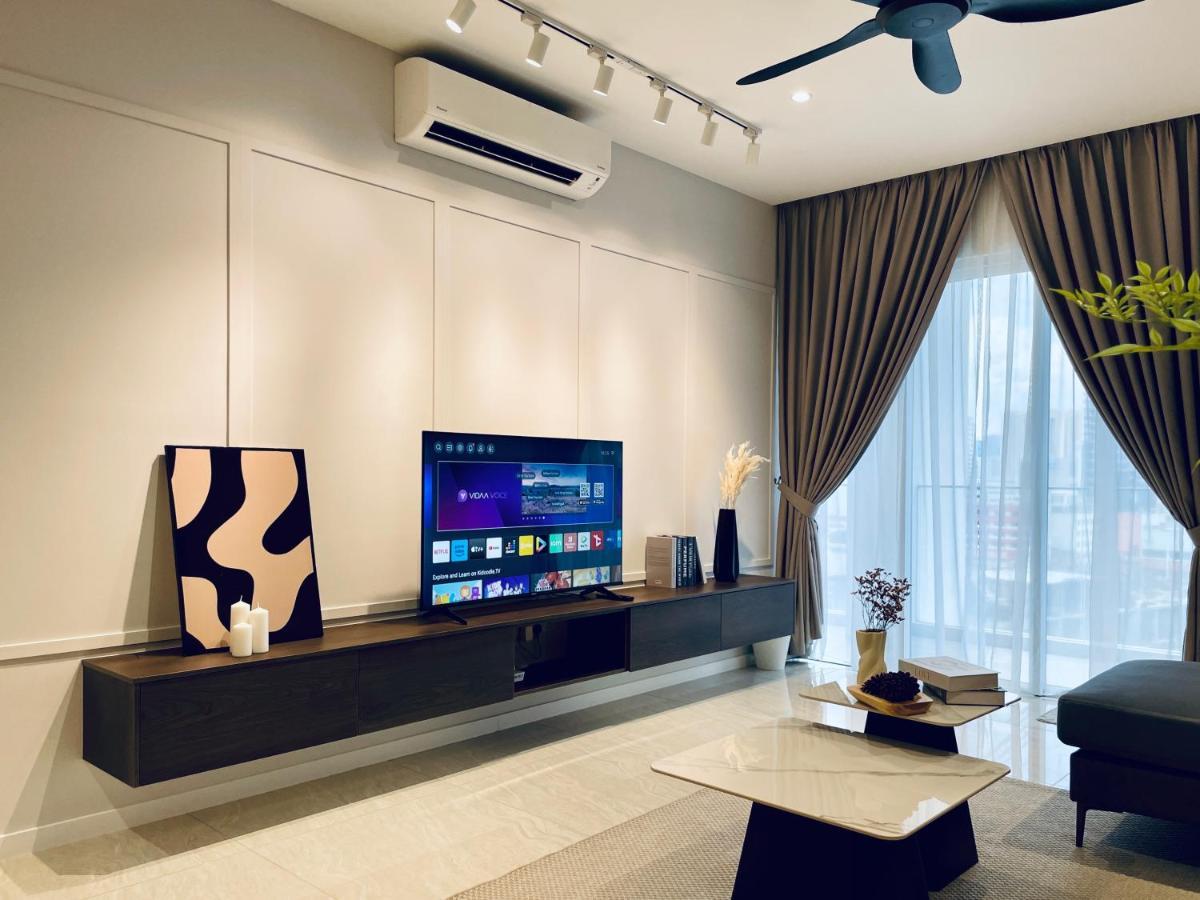 Quill Luxury Designer 7pax By Hausome * Kuala Lumpur